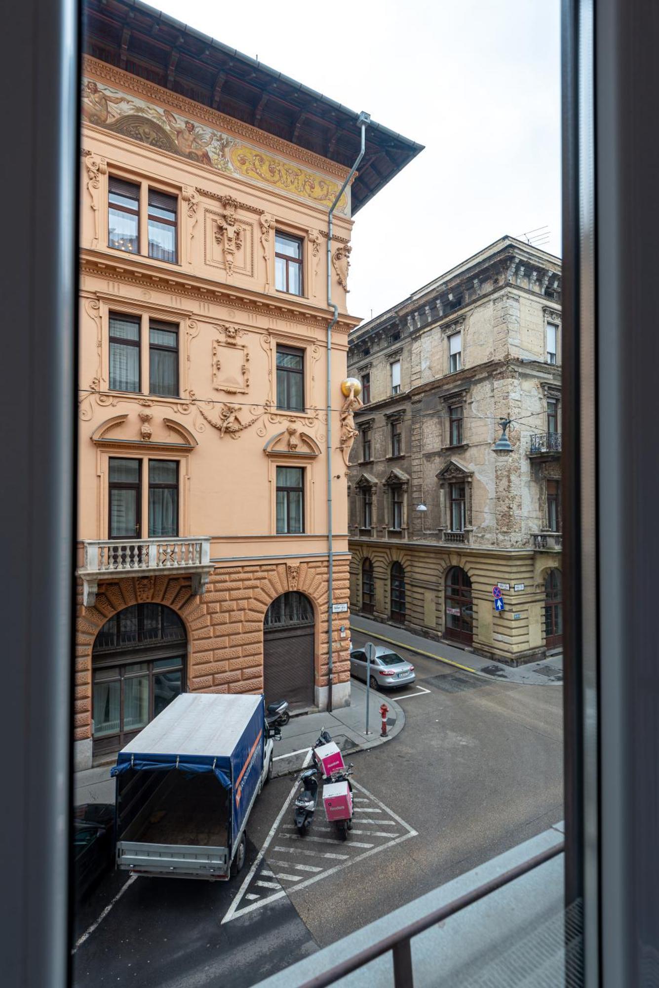 City Center Apartment Budapeste Exterior foto