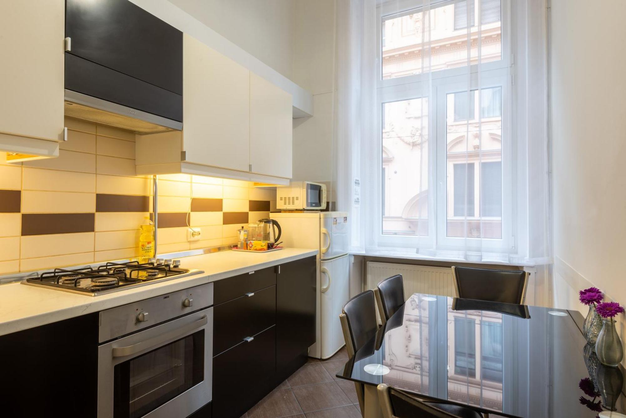City Center Apartment Budapeste Exterior foto